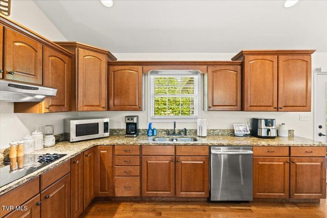108 Ridgeland Drive, Johnson City, TN 37601
