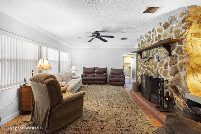 103 E Avenue A, Melbourne, FL 32901