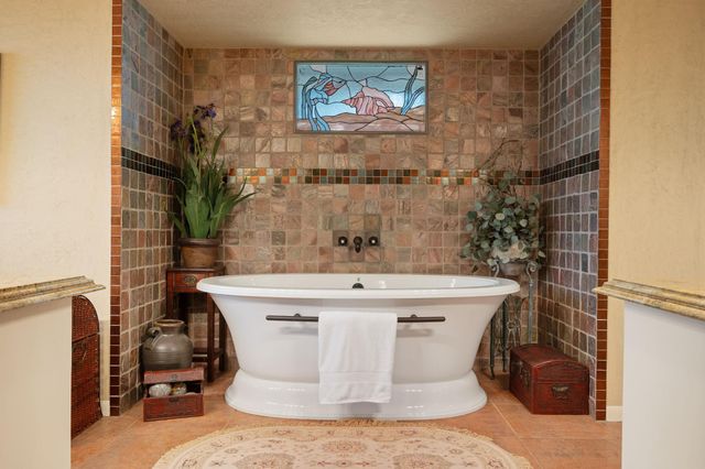 109 Sunset CIR, Burnet, TX 78611