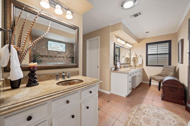 109 Sunset CIR, Burnet, TX 78611