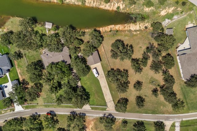 109 Sunset CIR, Burnet, TX 78611