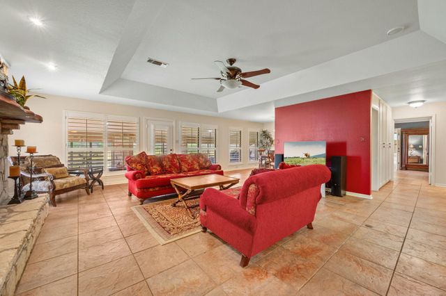 109 Sunset CIR, Burnet, TX 78611