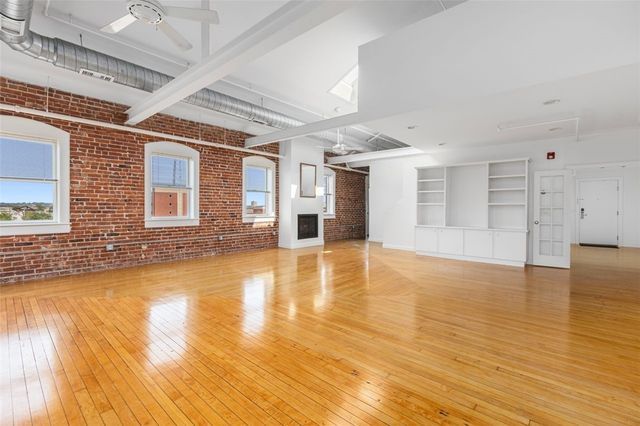 755 Westminster Street 404, Providence, RI 02903