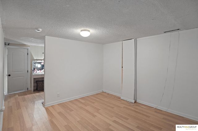 7515 Joseph Avenue, La Vista, NE 68128