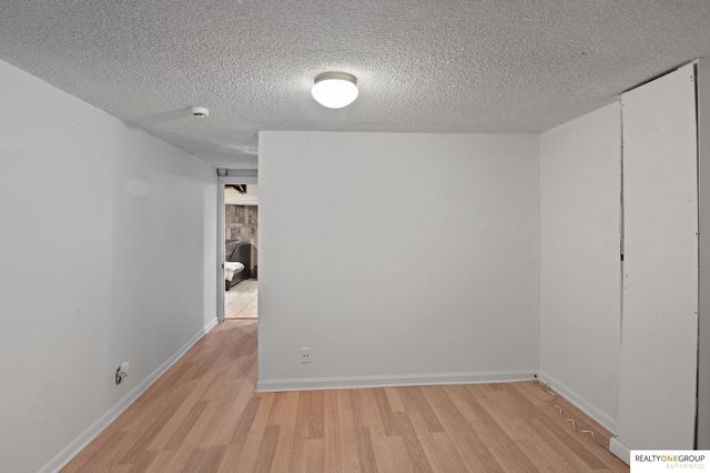 7515 Joseph Avenue, La Vista, NE 68128