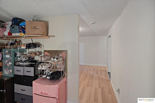 7515 Joseph Avenue, La Vista, NE 68128