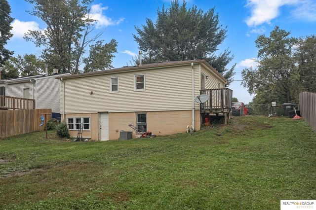 7515 Joseph Avenue, La Vista, NE 68128