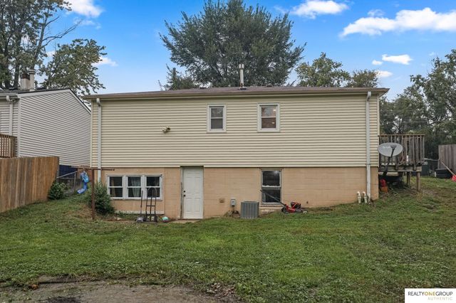 7515 Joseph Avenue, La Vista, NE 68128