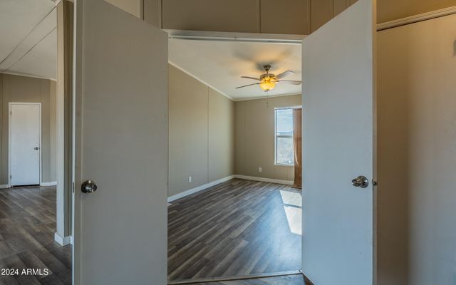 1880 E HOOTIN HOLLER Trail, Huachuca City, AZ 85616