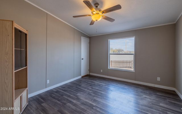 1880 E HOOTIN HOLLER Trail, Huachuca City, AZ 85616