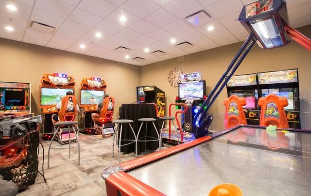 2407 DUBAI STREET, Kissimmee, FL 34747