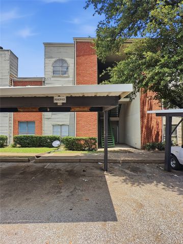 7126 Holly Hill Drive 210, Dallas, TX 75231