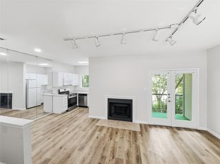 7126 Holly Hill Drive 210, Dallas, TX 75231