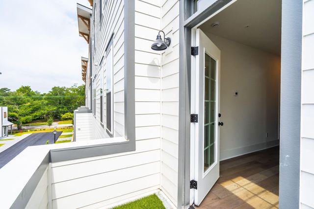 1150 Valdosta Street Unit 501, North Charleston, SC 29405