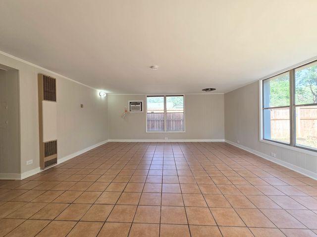 2124 218th Place, Sauk Village, IL 60411