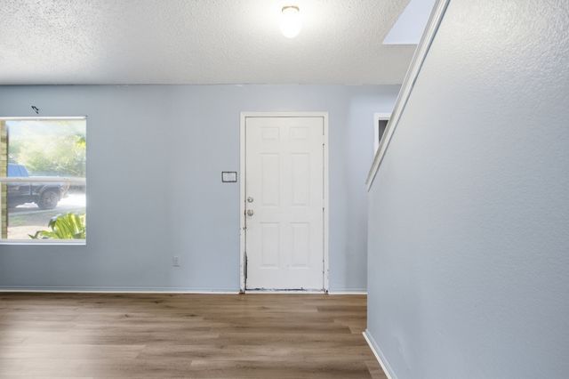 307 Meadow Ridge Drive, Burleson, TX 76028