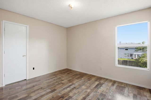 307 Meadow Ridge Drive, Burleson, TX 76028