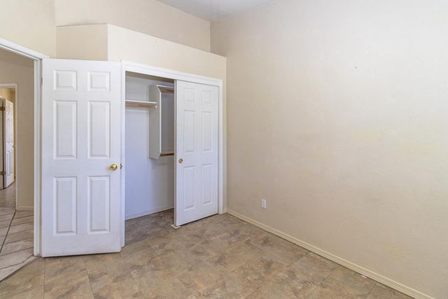 5438 N State Street, Fresno, CA 93722