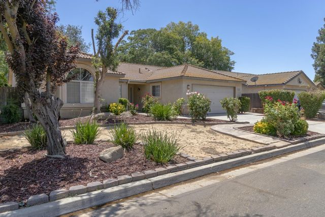 5438 N State Street, Fresno, CA 93722