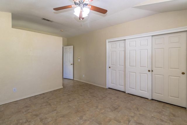 5438 N State Street, Fresno, CA 93722