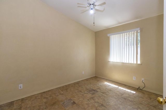 5438 N State Street, Fresno, CA 93722