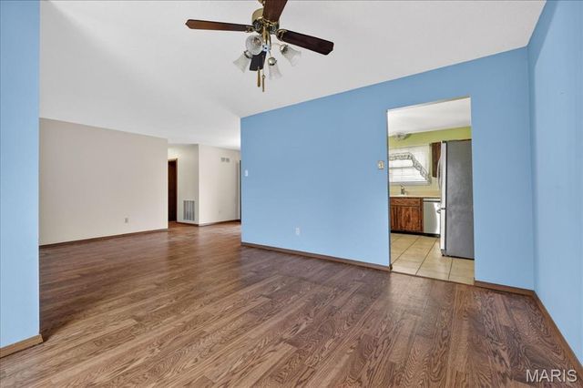 1300 Tahoe Valley Court, Ballwin, MO 63021