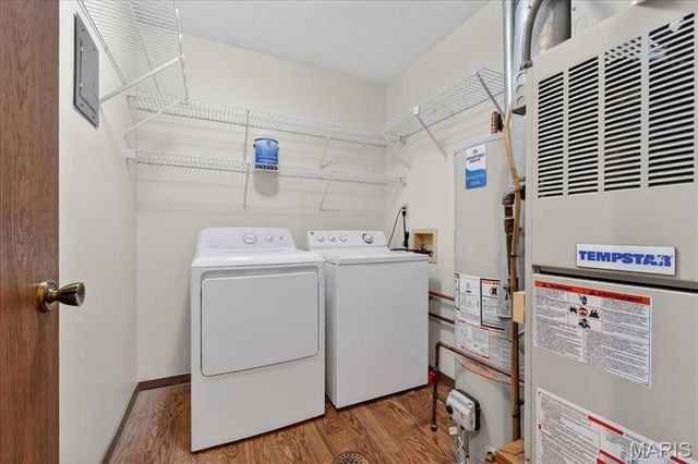 1300 Tahoe Valley Court, Ballwin, MO 63021