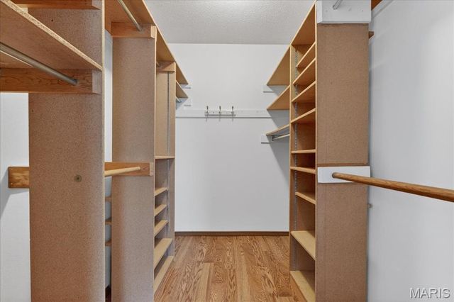 1300 Tahoe Valley Court, Ballwin, MO 63021