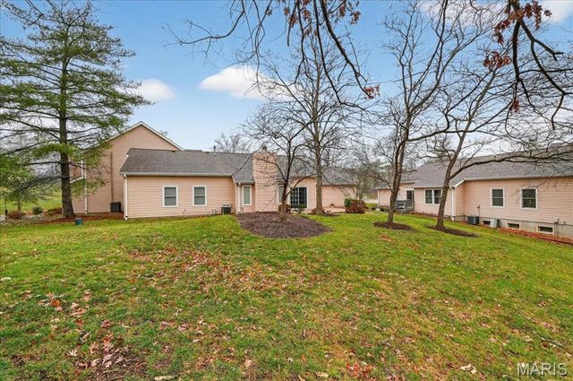 1300 Tahoe Valley Court, Ballwin, MO 63021