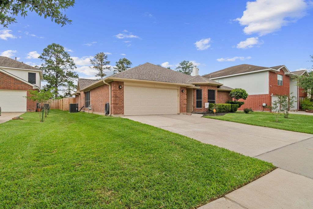 11515 Socorro Lane, Tomball, TX 77377