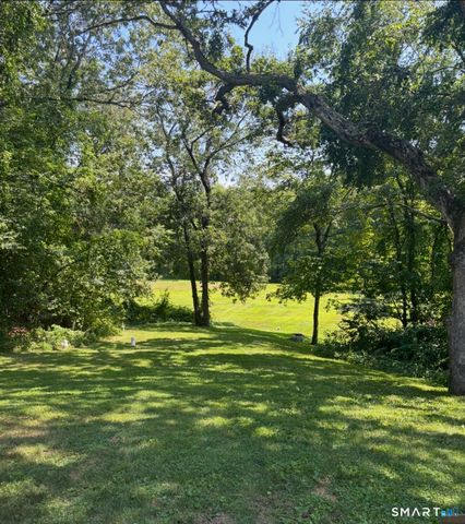 10 Juniper Circle 10, Monroe, CT 06468