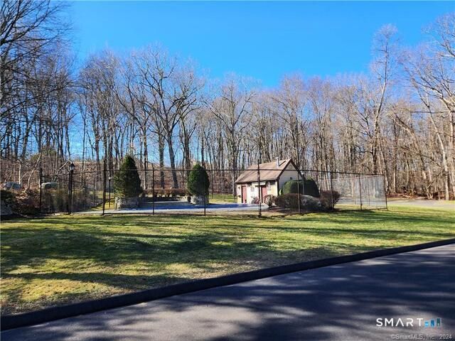 10 Juniper Circle 10, Monroe, CT 06468