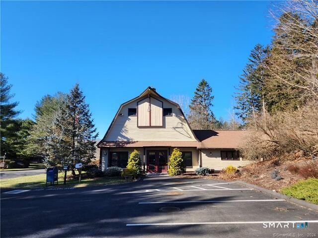 10 Juniper Circle 10, Monroe, CT 06468