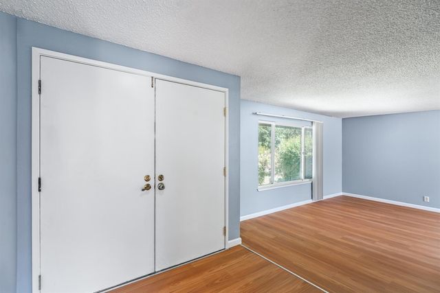 924 Regatta Dr, Sacramento, CA 95833