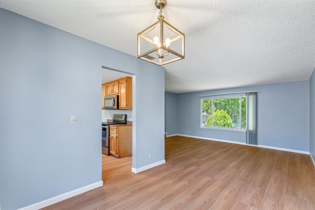 924 Regatta Dr, Sacramento, CA 95833