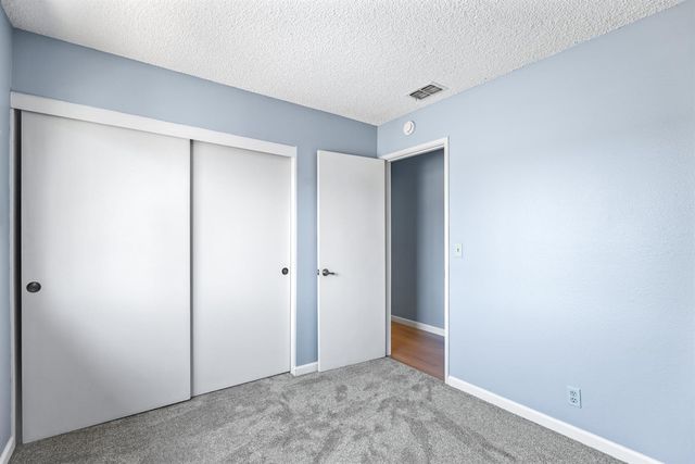 924 Regatta Dr, Sacramento, CA 95833