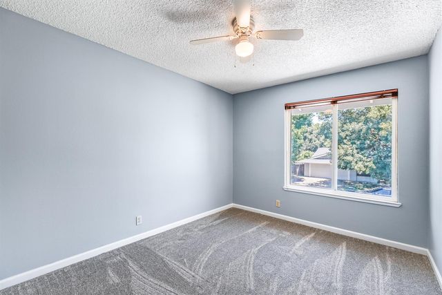 924 Regatta Dr, Sacramento, CA 95833
