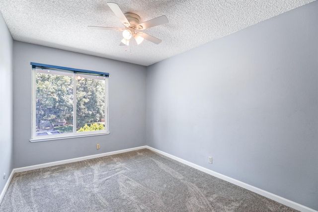 924 Regatta Dr, Sacramento, CA 95833