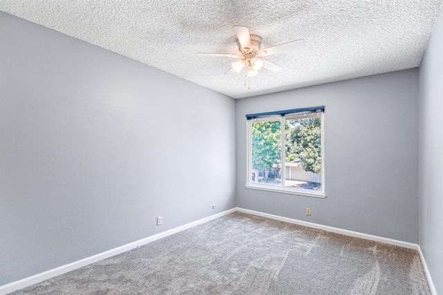 924 Regatta Dr, Sacramento, CA 95833