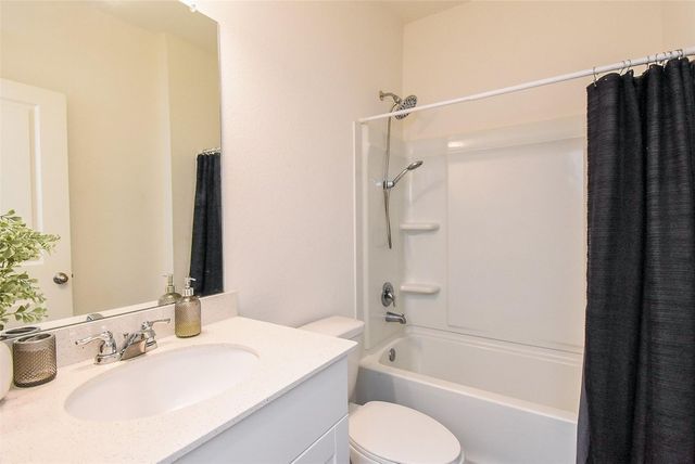 4611 Highland Crest Drive, Richmond, TX 77469