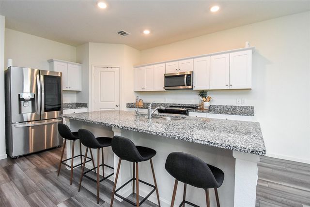 4611 Highland Crest Drive, Richmond, TX 77469