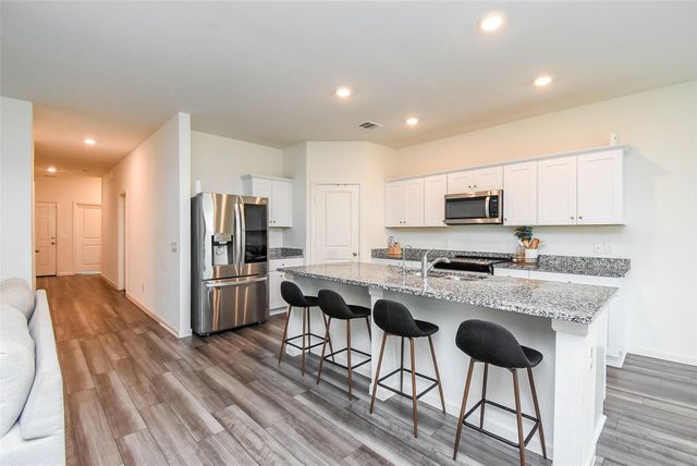 4611 Highland Crest Drive, Richmond, TX 77469