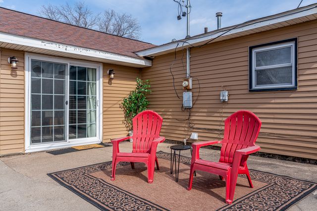 444 6th Street E, Milan, IL 61264