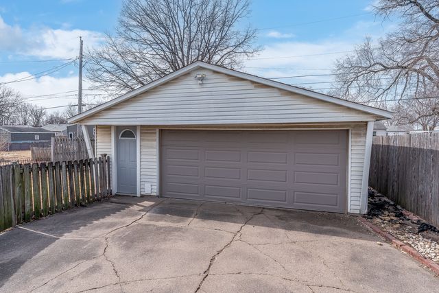 444 6th Street E, Milan, IL 61264