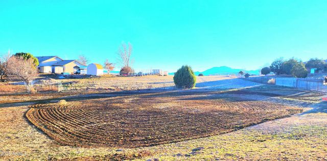 1125 N WAGON WHEEL Place, Chino Valley, AZ 86323