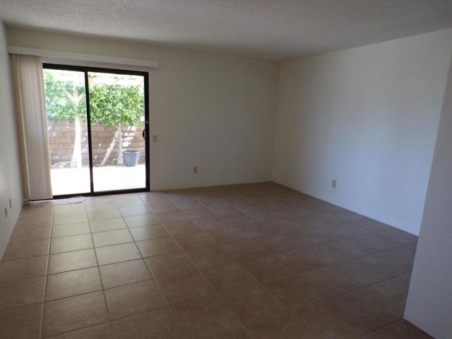 2901 Sunflower Circle E, Palm Springs, CA 92262