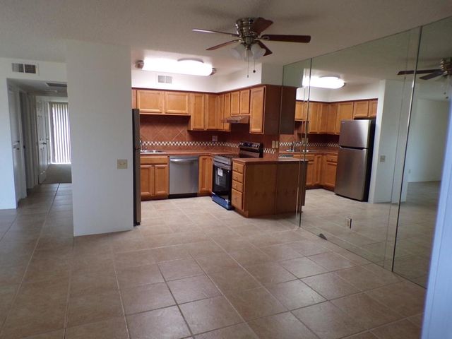 2901 Sunflower Circle E, Palm Springs, CA 92262