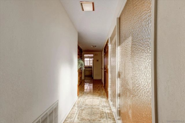 415 S Gilbert St, Hemet, CA 92543