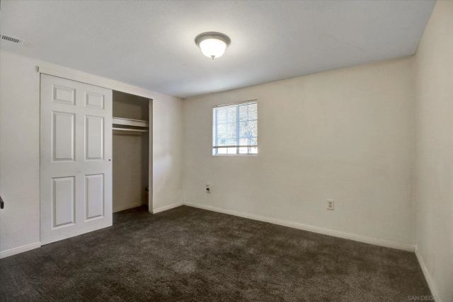 415 S Gilbert St, Hemet, CA 92543