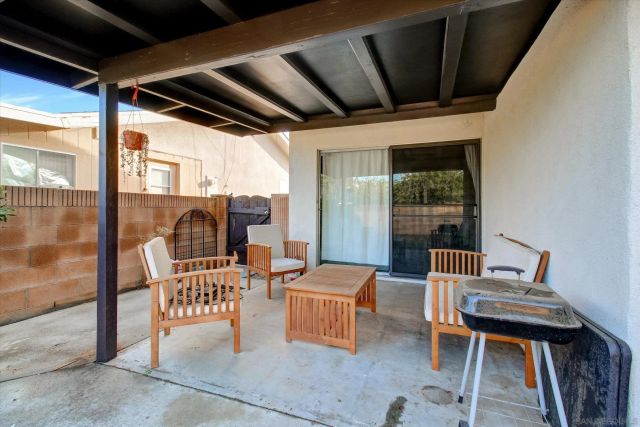 415 S Gilbert St, Hemet, CA 92543